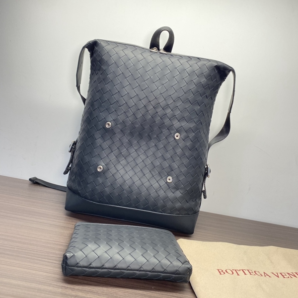 ボッテガヴェネタバッグ側面デザイン